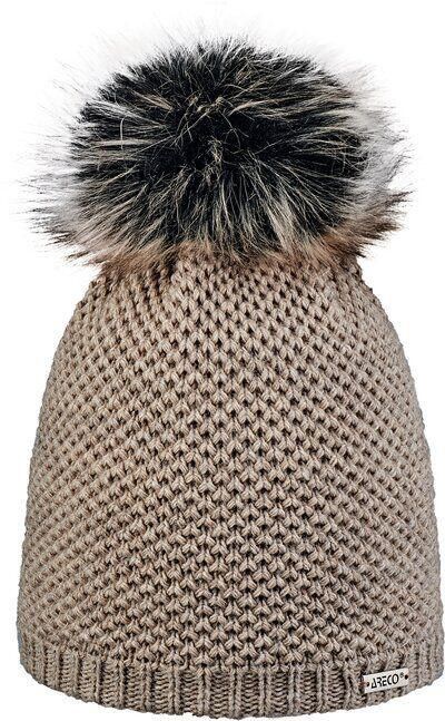 Strickmütze mit Bommel