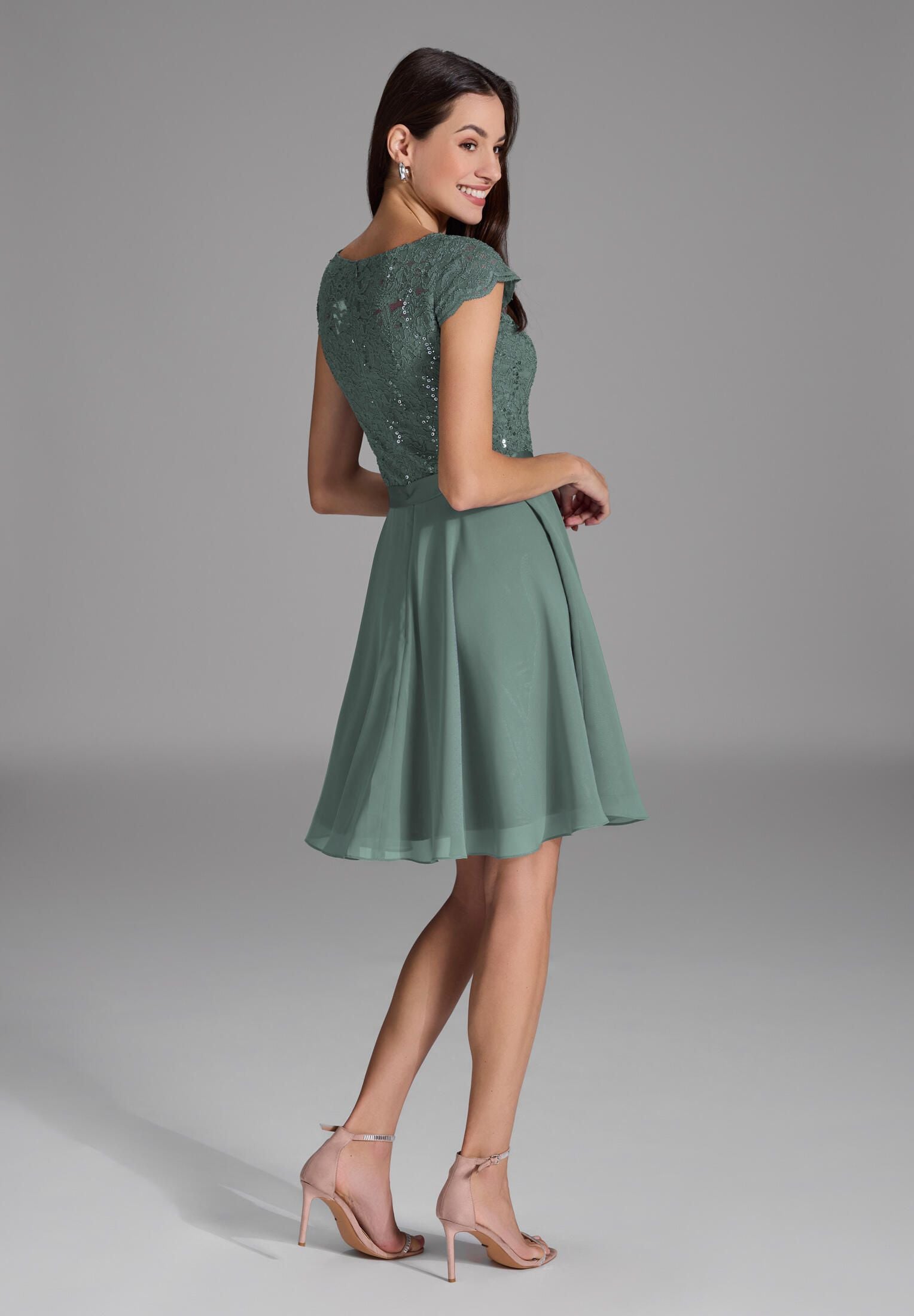 Cocktailkleid aus Spitze und Chiffon