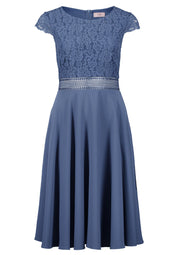 Cocktailkleid aus Spitze