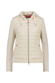 Steppjacke mit Kapuze