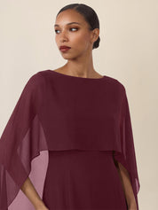 Etuikleid mit Chiffonstola