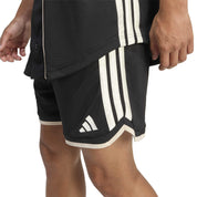 Sportshorts mit Logo