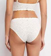 Slip mit hohem Beinausschnitt
