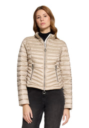 Steppjacke mit Stehkragen