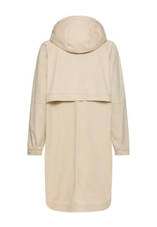 Coats, Sand