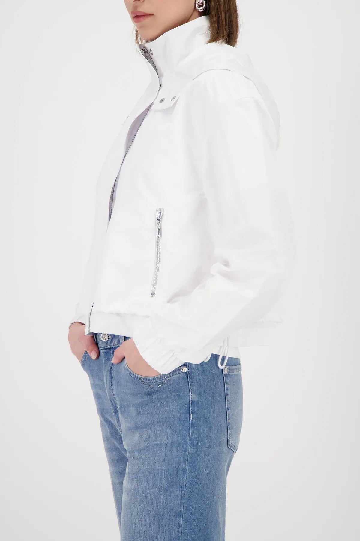 Nylon-Jacke mit Kapuze