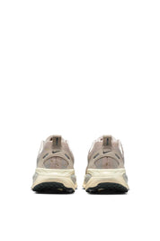 Laufschuhe VOMERO 18 SE
